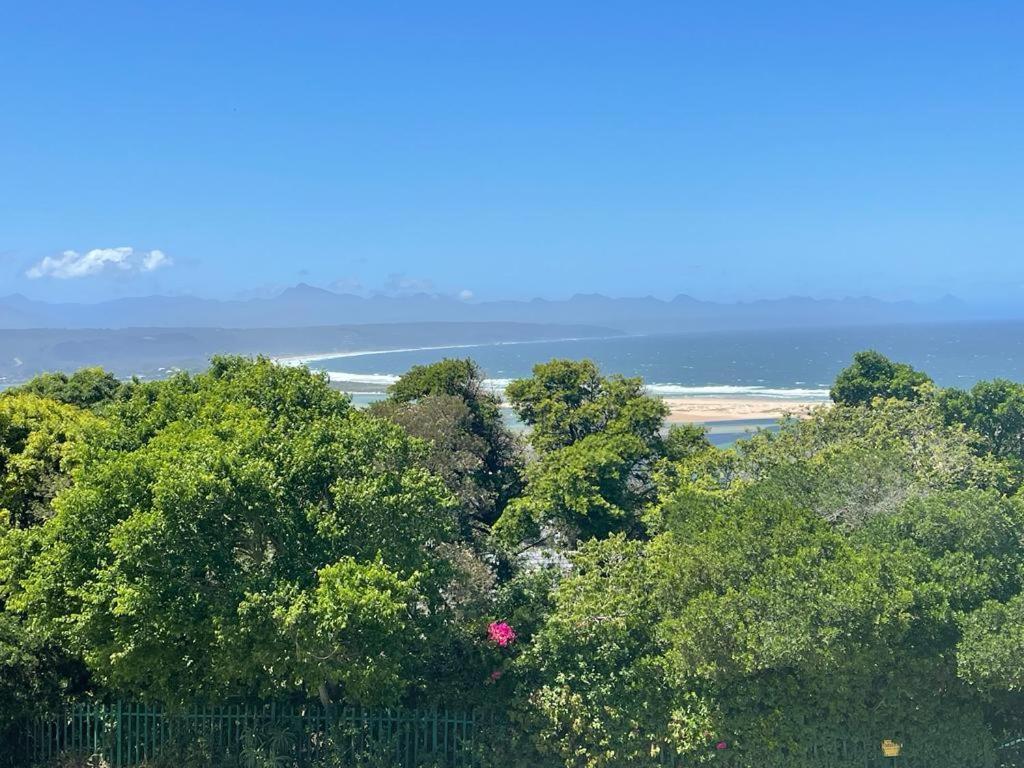 Hilltop Bayview Luxury Apartments Plettenbergbaai Buitenkant foto