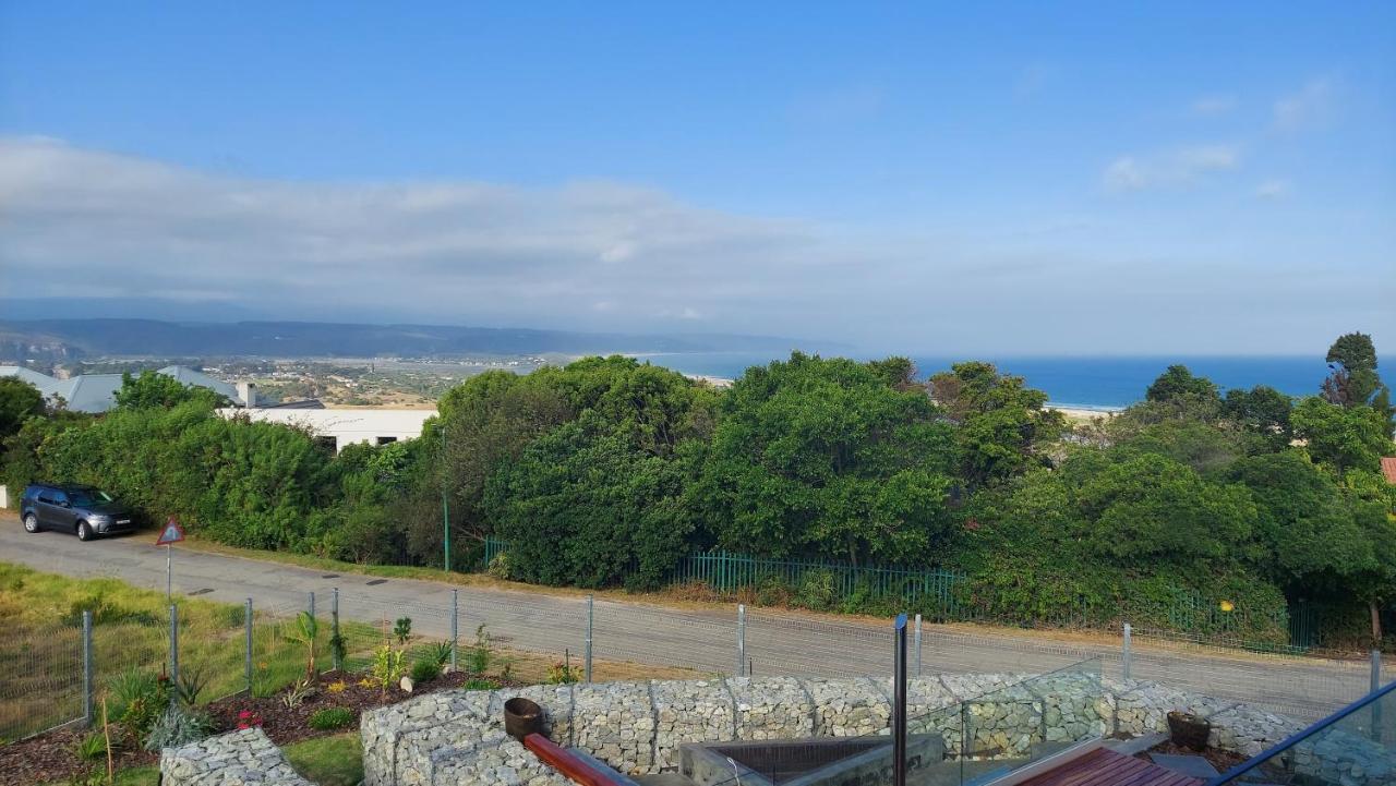 Hilltop Bayview Luxury Apartments Plettenbergbaai Buitenkant foto