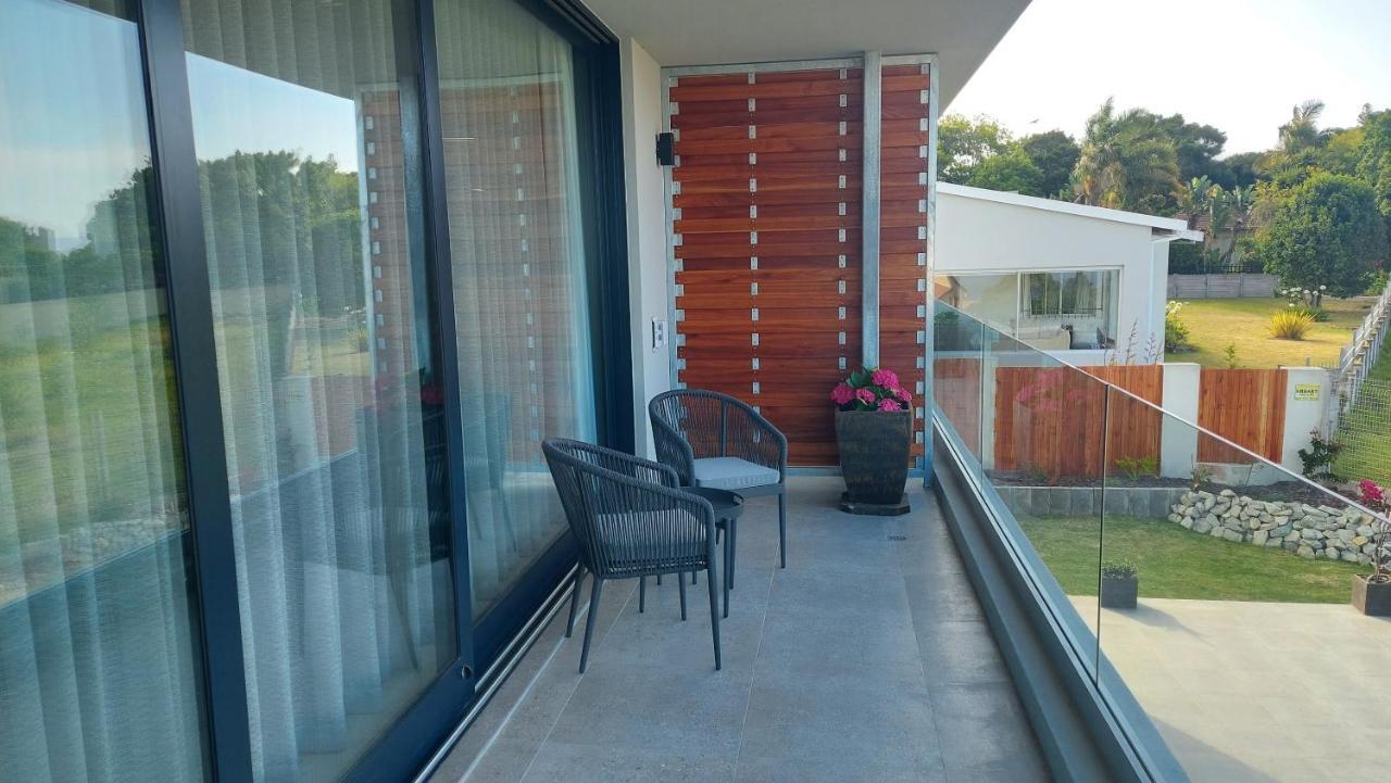 Hilltop Bayview Luxury Apartments Plettenbergbaai Buitenkant foto