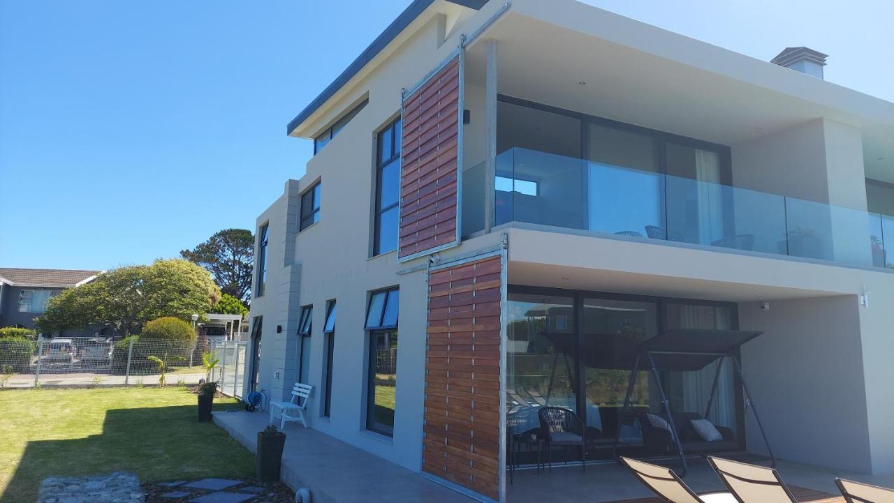 Hilltop Bayview Luxury Apartments Plettenbergbaai Buitenkant foto