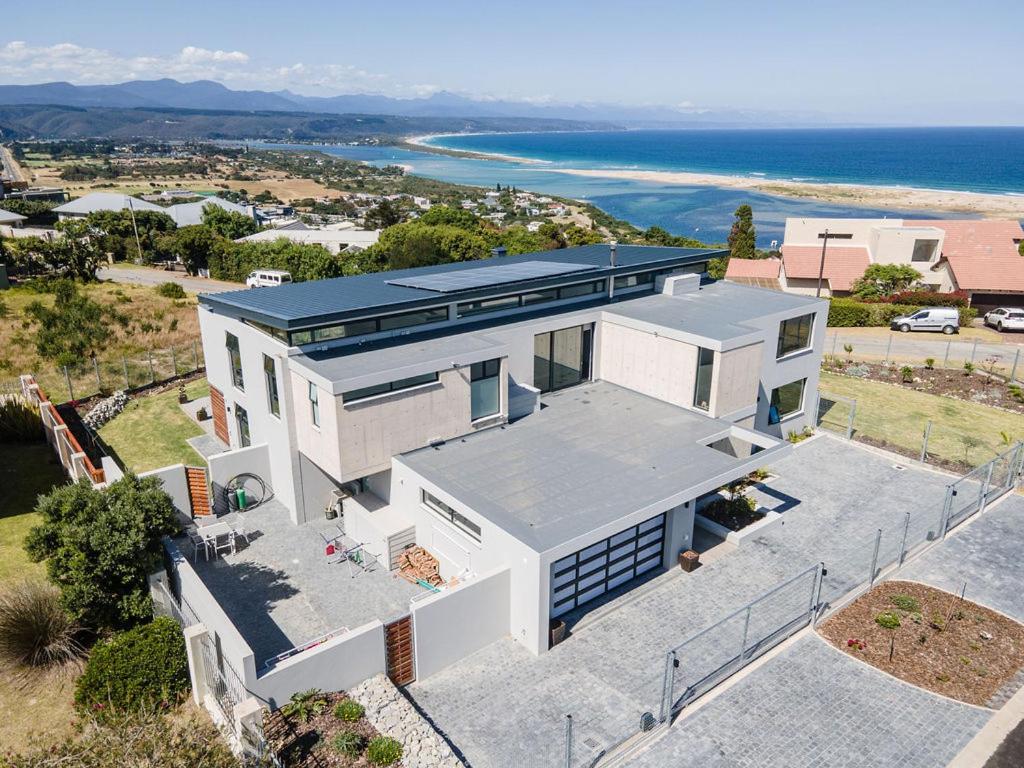 Hilltop Bayview Luxury Apartments Plettenbergbaai Buitenkant foto